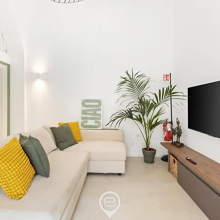 Apartment 24 Via Giardini