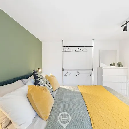 Apartment 24 Via Giardini